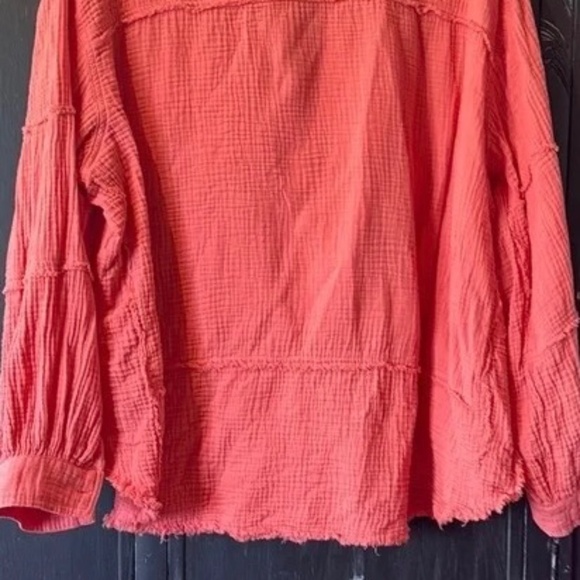 New Easel Cotton Gauze Loose Fit Button Down Shirt Coral size Small Raw Hem - Picture 5 of 10
